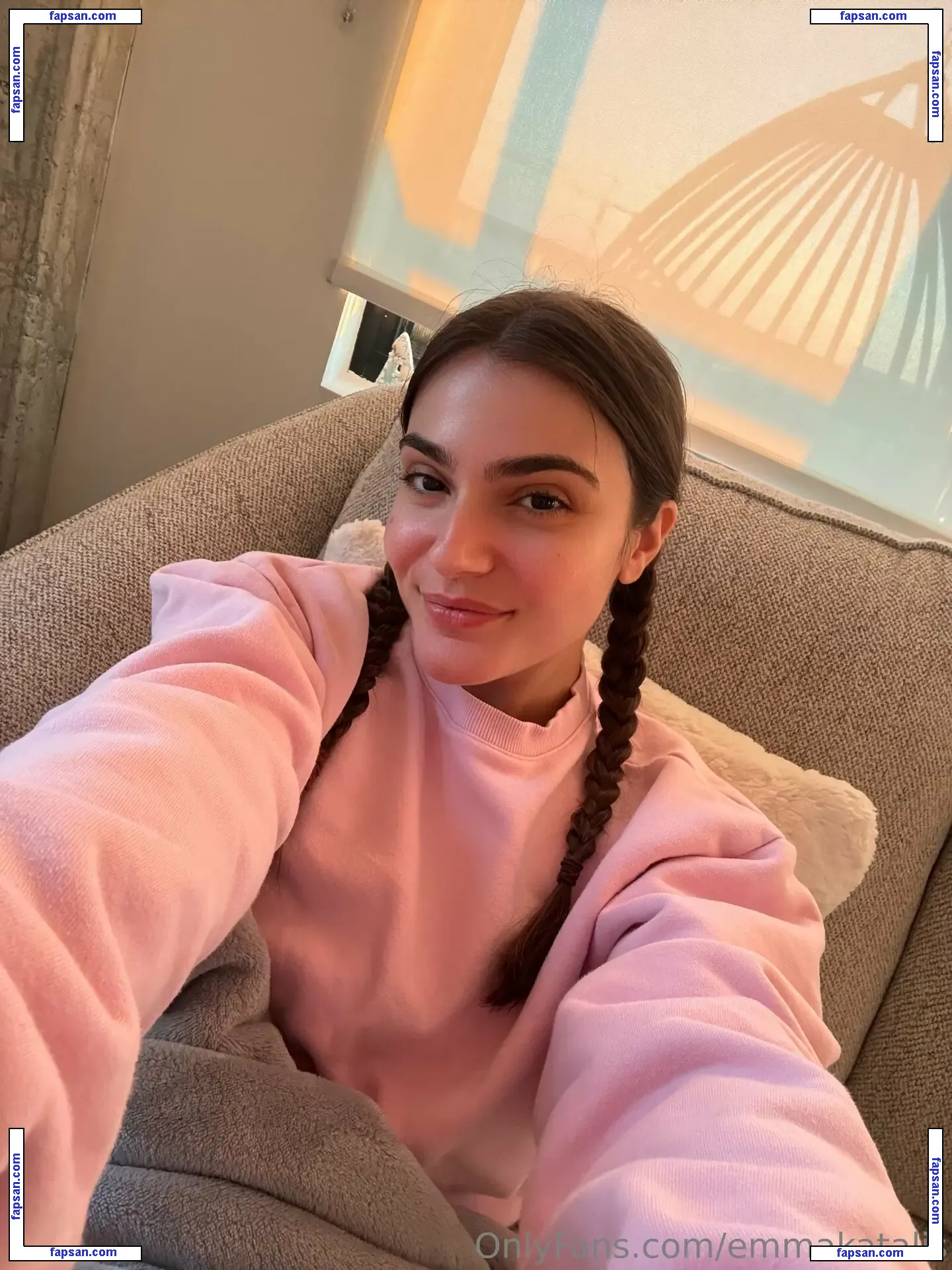 emmakatalis nude photo #0071 from OnlyFans