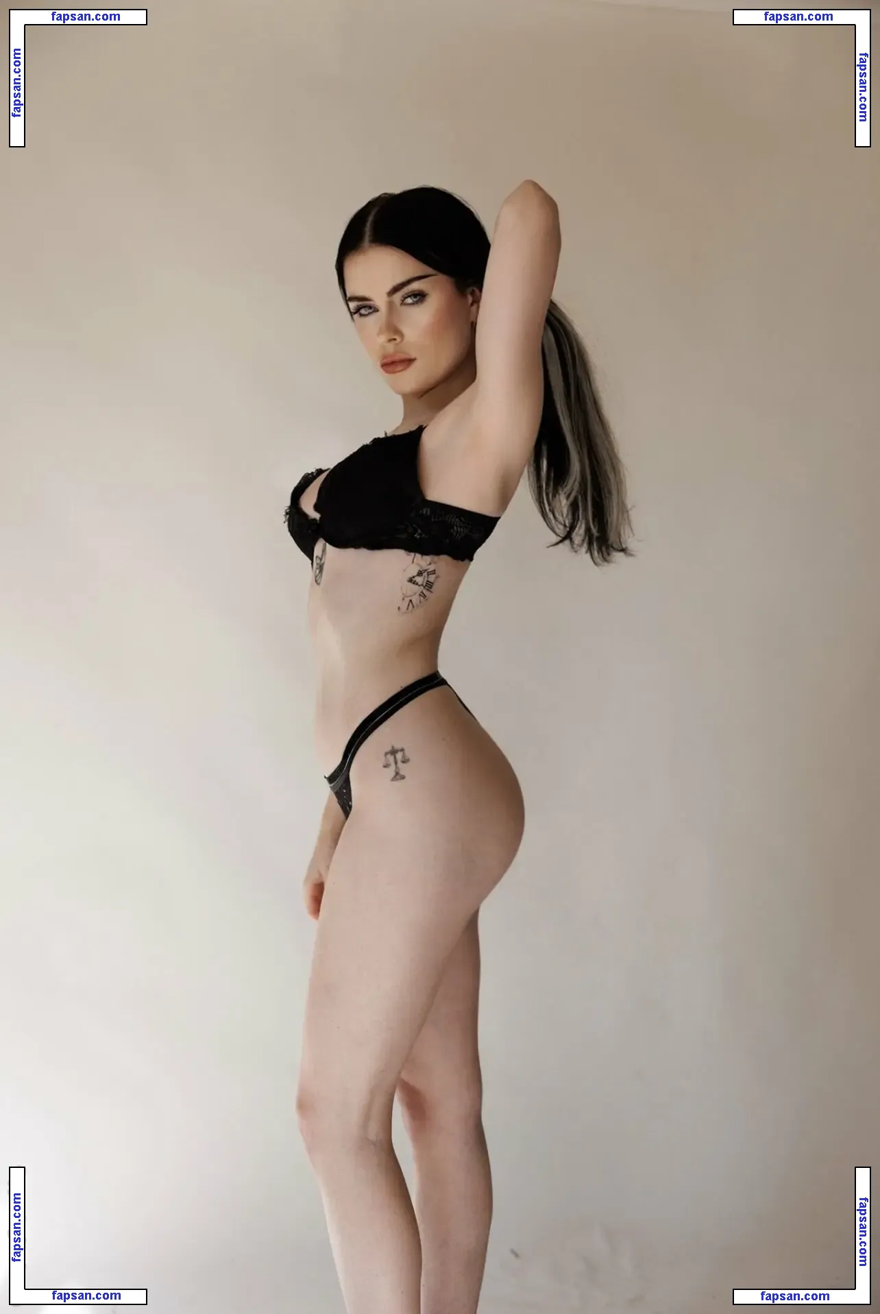 emmanorton nude photo #0115 from OnlyFans