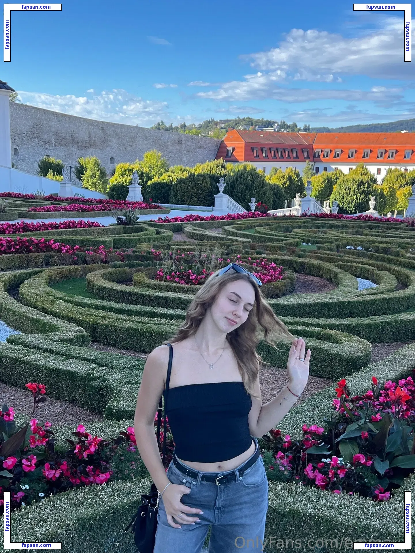 emmauzi nude photo #0014 from OnlyFans