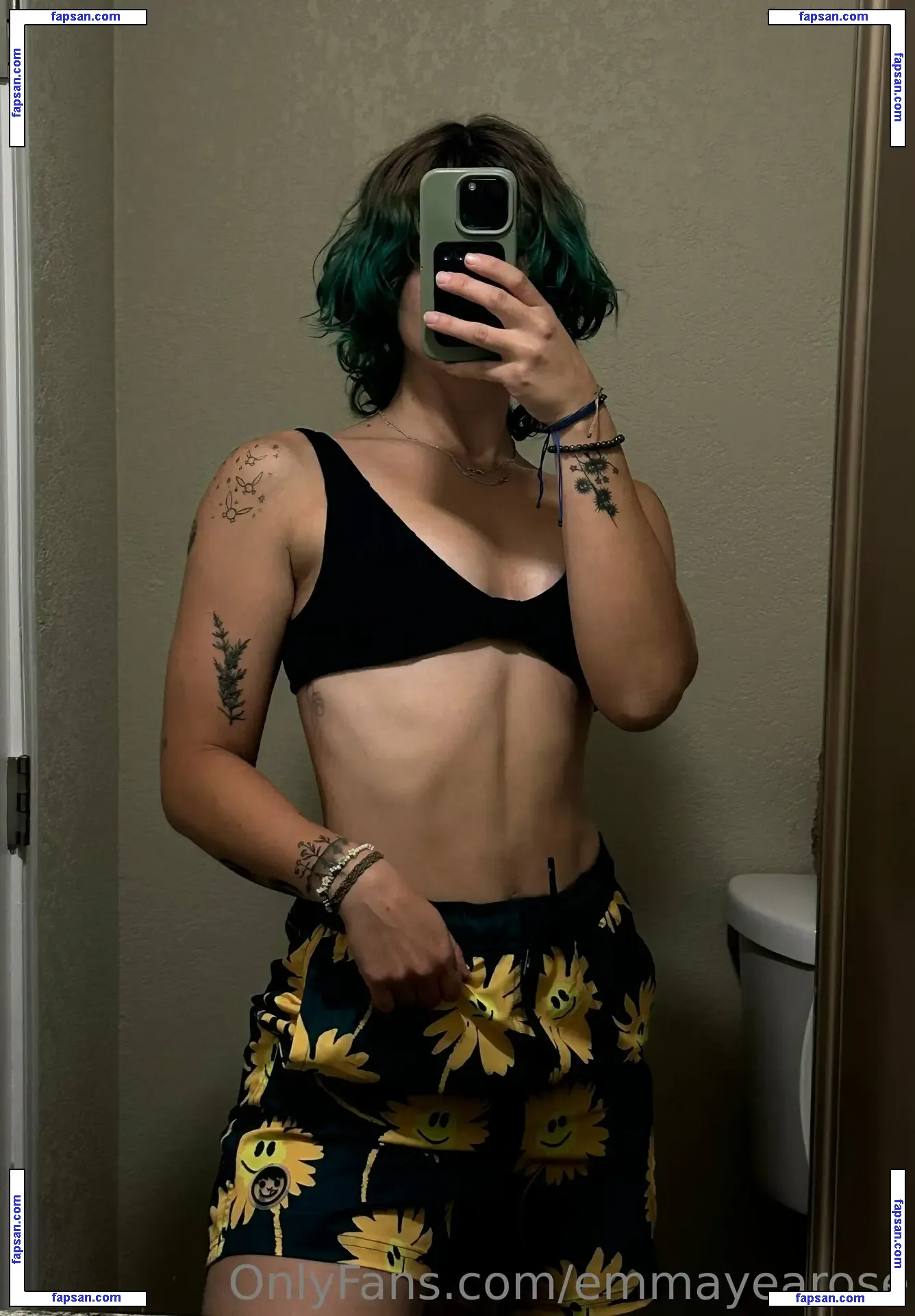 emmayearose nude photo #0036 from OnlyFans