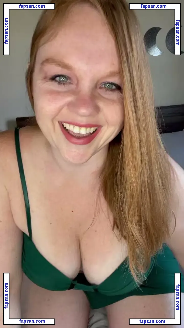 Emmber Rosalyn nude photo #0002 from OnlyFans