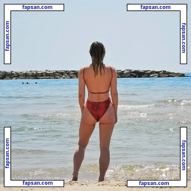 Emmelie De Forest nude photo #0005 from OnlyFans