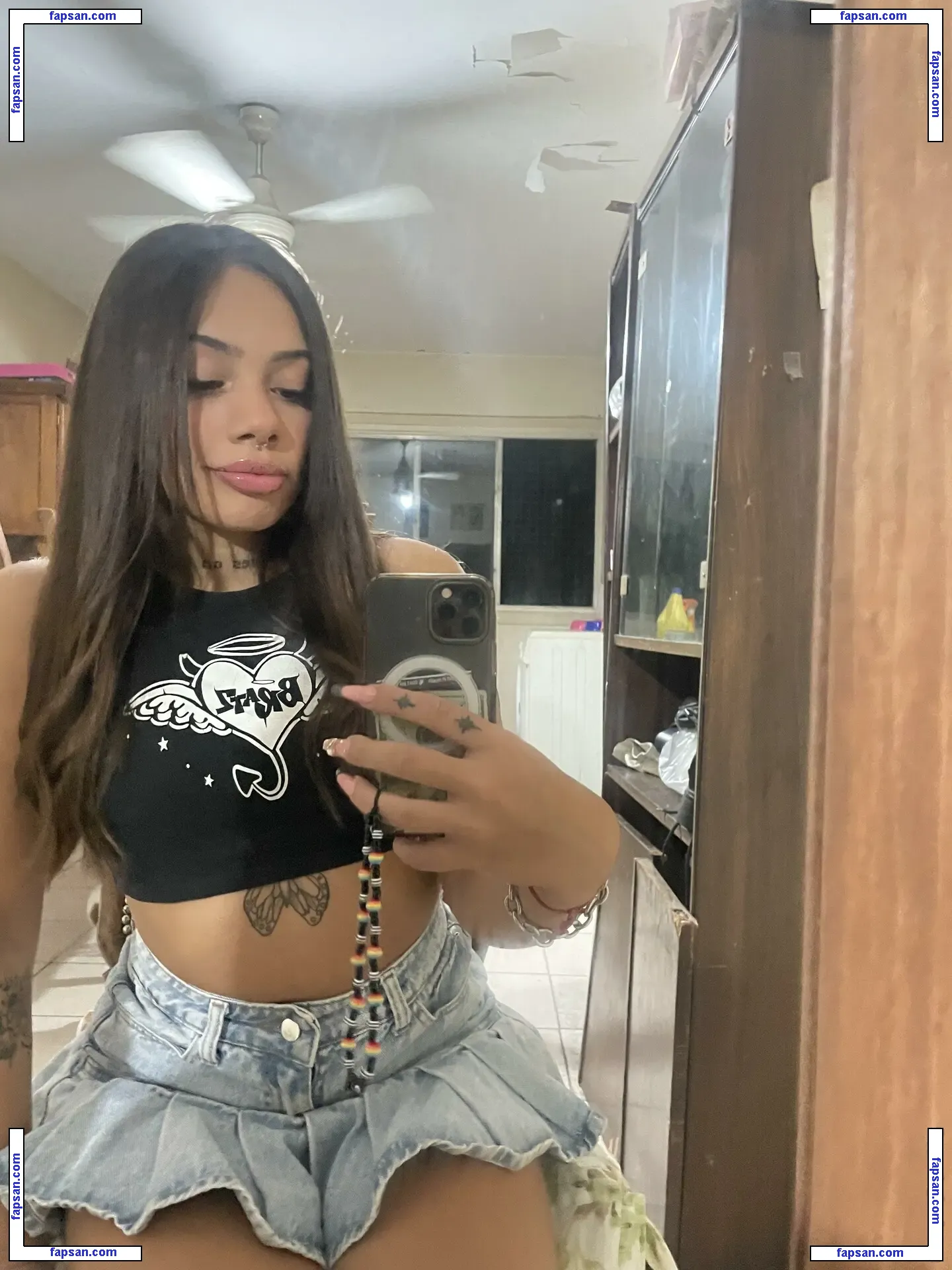 emmibrown nude photo #0017 from OnlyFans