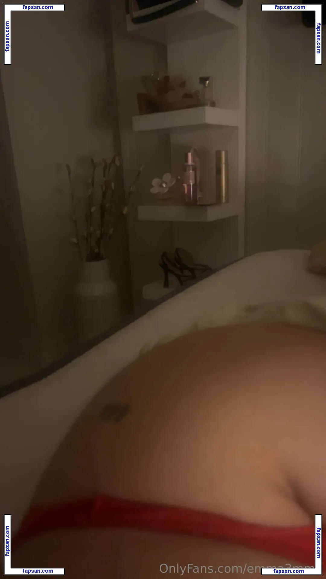 emmiis8 nude photo #0002 from OnlyFans