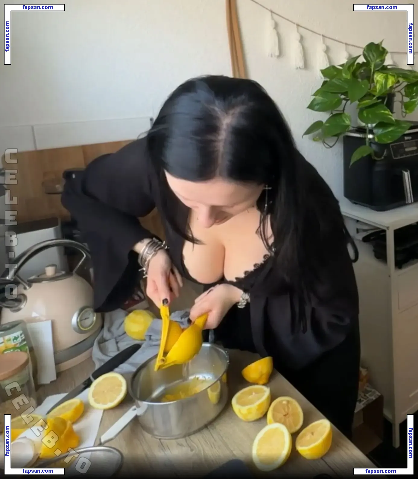 emmo.ig голая фото #0004 с Онлифанс