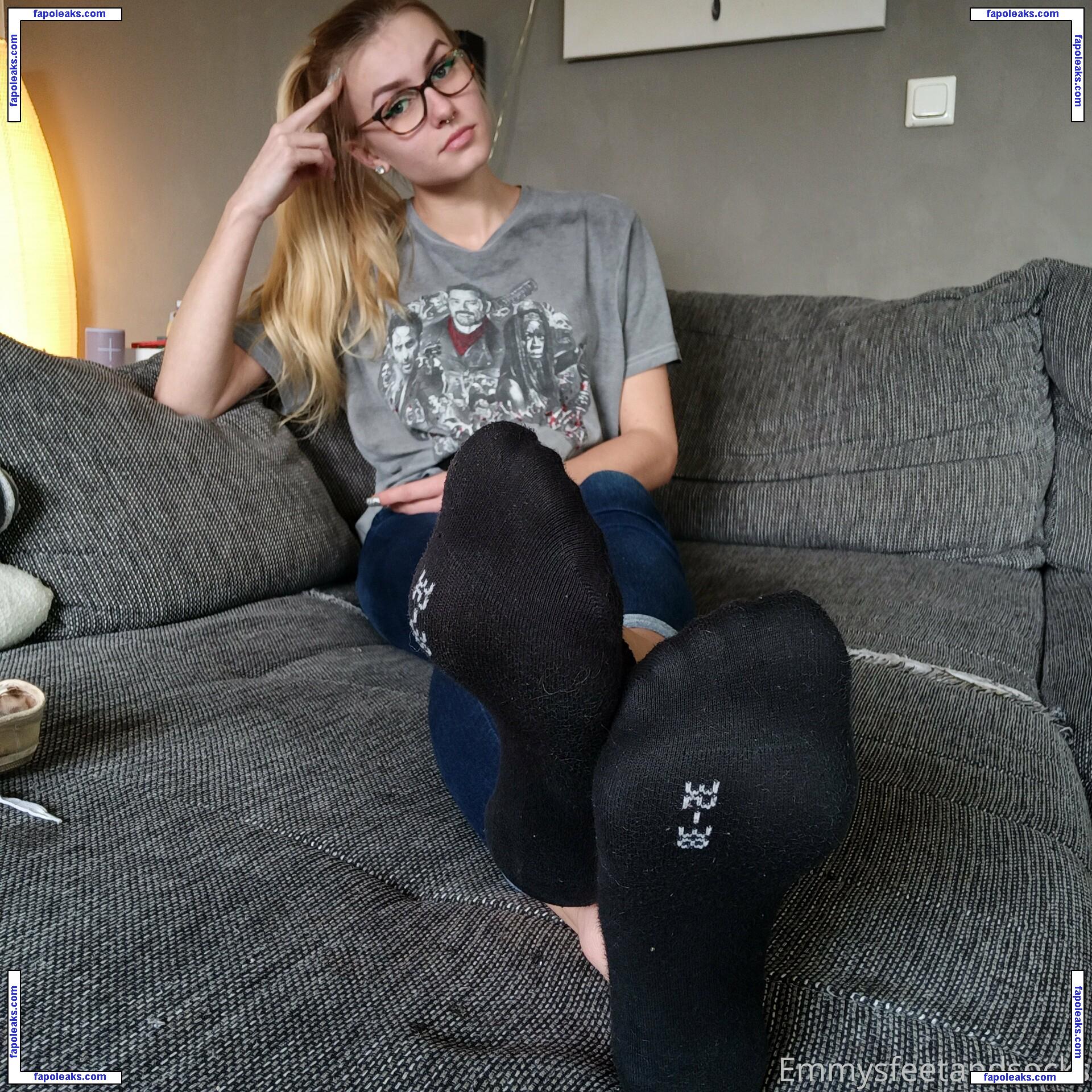 emmyfeetandsocks / theluckyguy_efs nude photo #0019 from OnlyFans