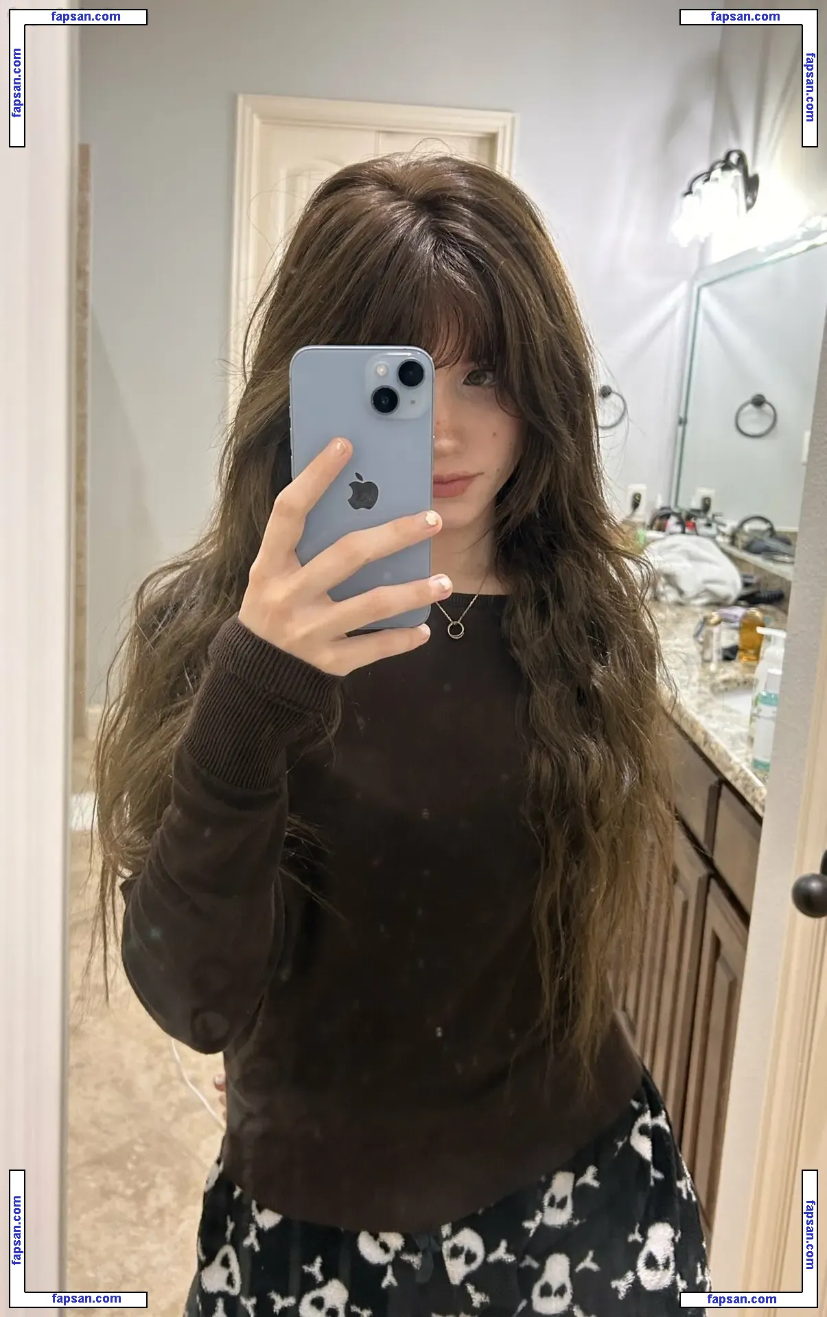 emmyuh nude photo #0109 from OnlyFans