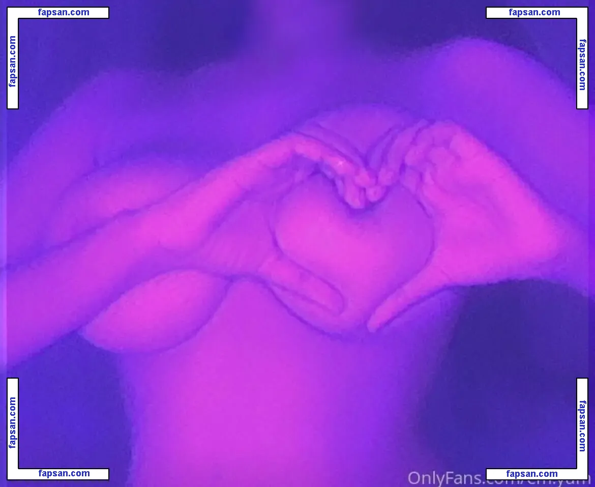 Emmyumm nude photo #0005 from OnlyFans
