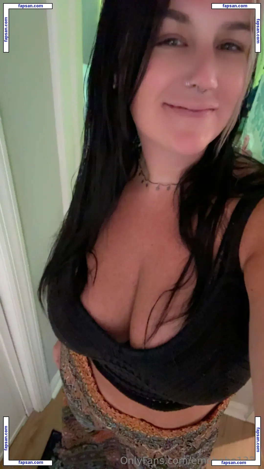 emobabe1331 nude photo #0028 from OnlyFans