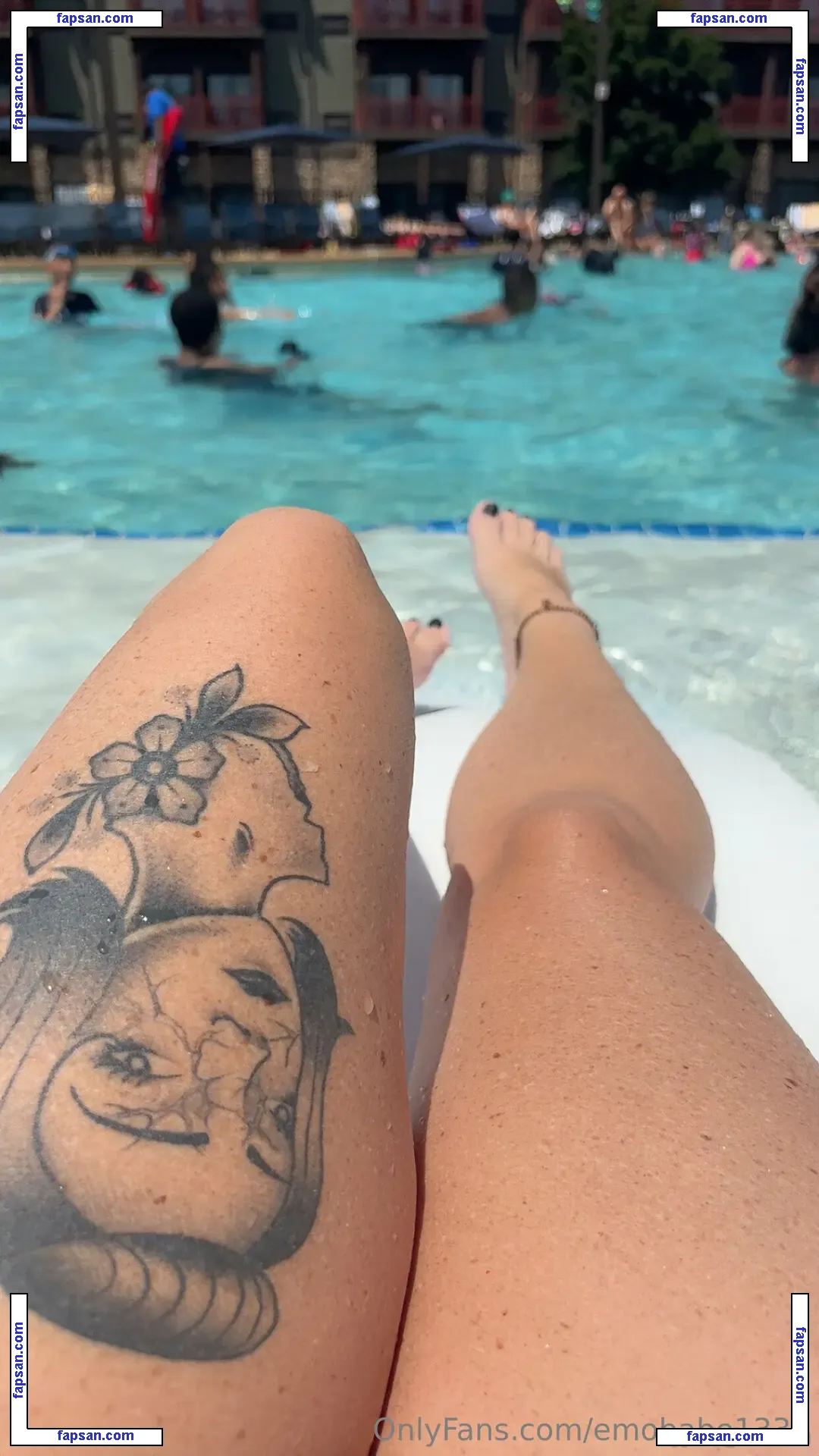 emobabe1331 nude photo #0032 from OnlyFans