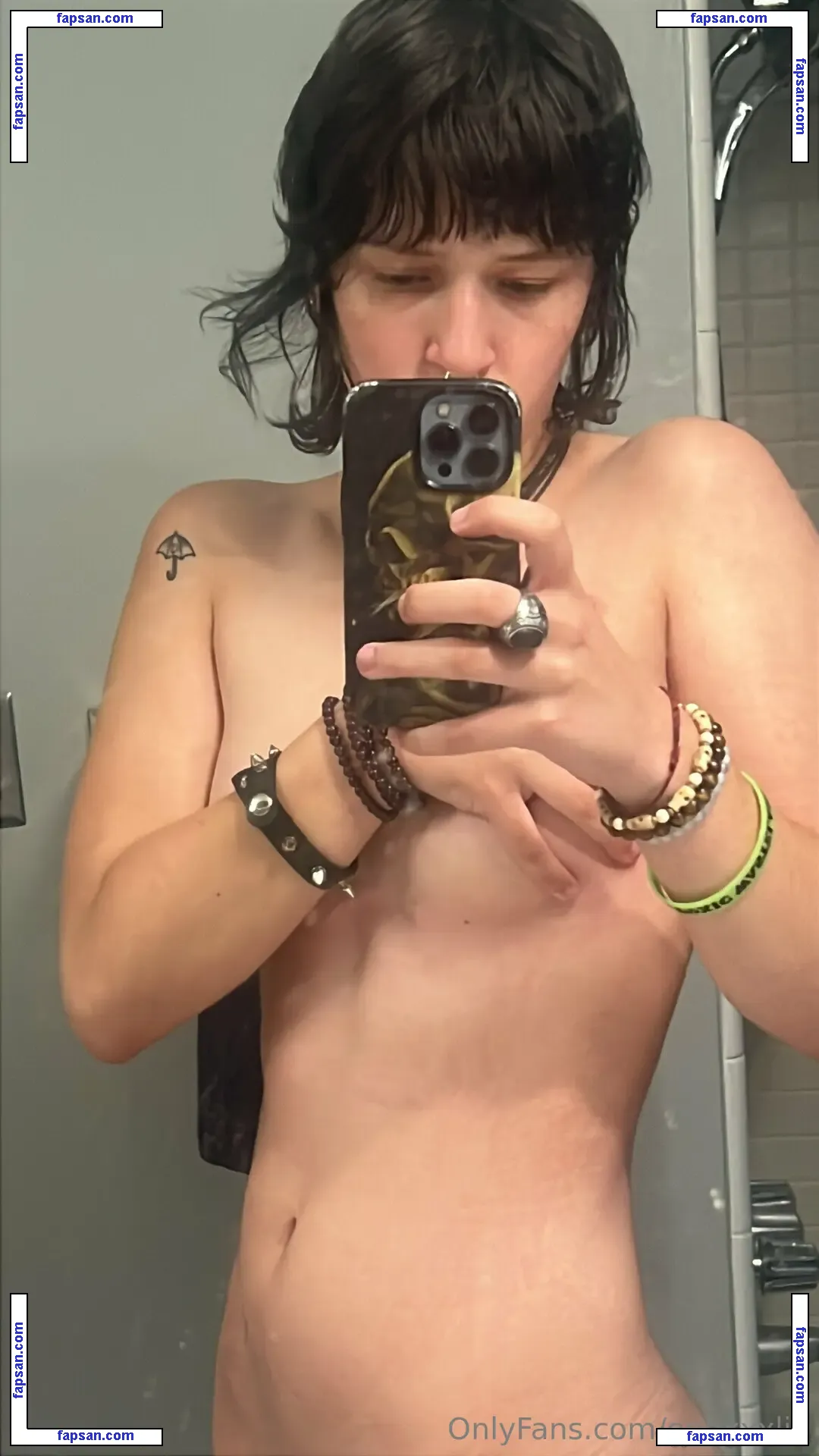 emofreak7000 nude photo #0007 from OnlyFans