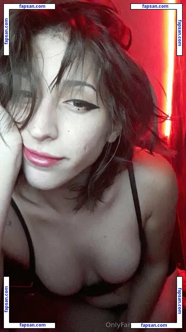 emoggirl nude photo #0004 from OnlyFans