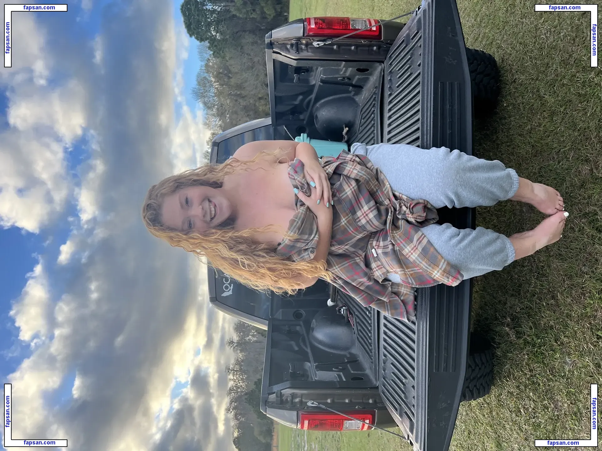 Emory Rose голая фото #0002 с Онлифанс