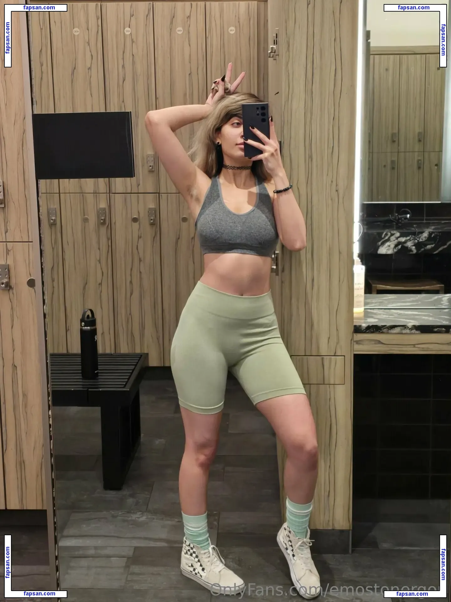 Emostonergorl nude photo #0453 from OnlyFans