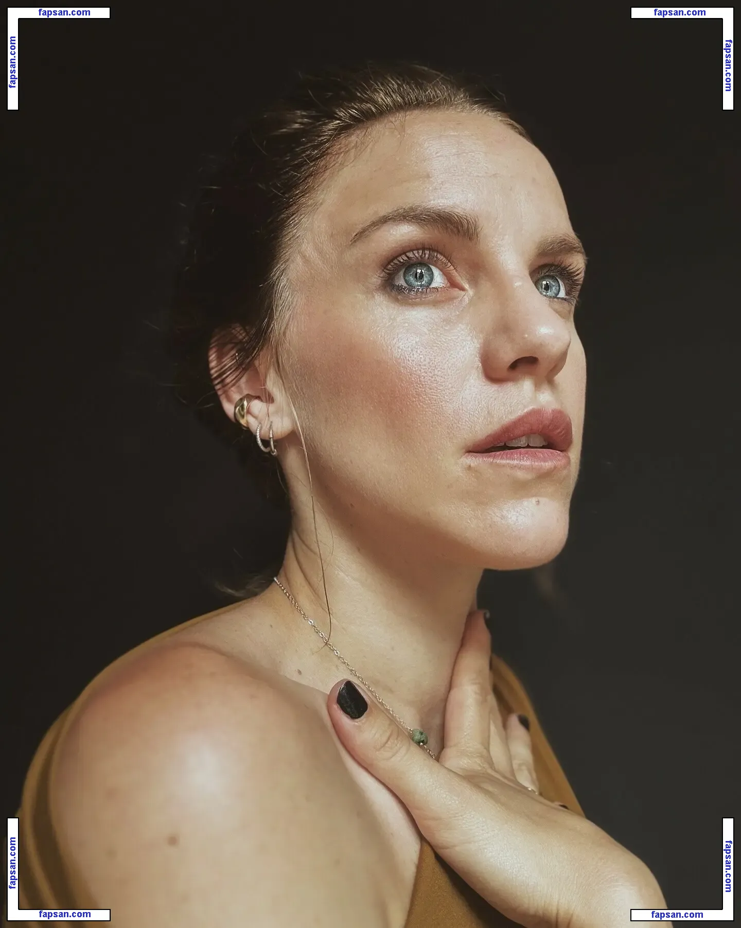 Emy LTR nude photo #0024 from OnlyFans