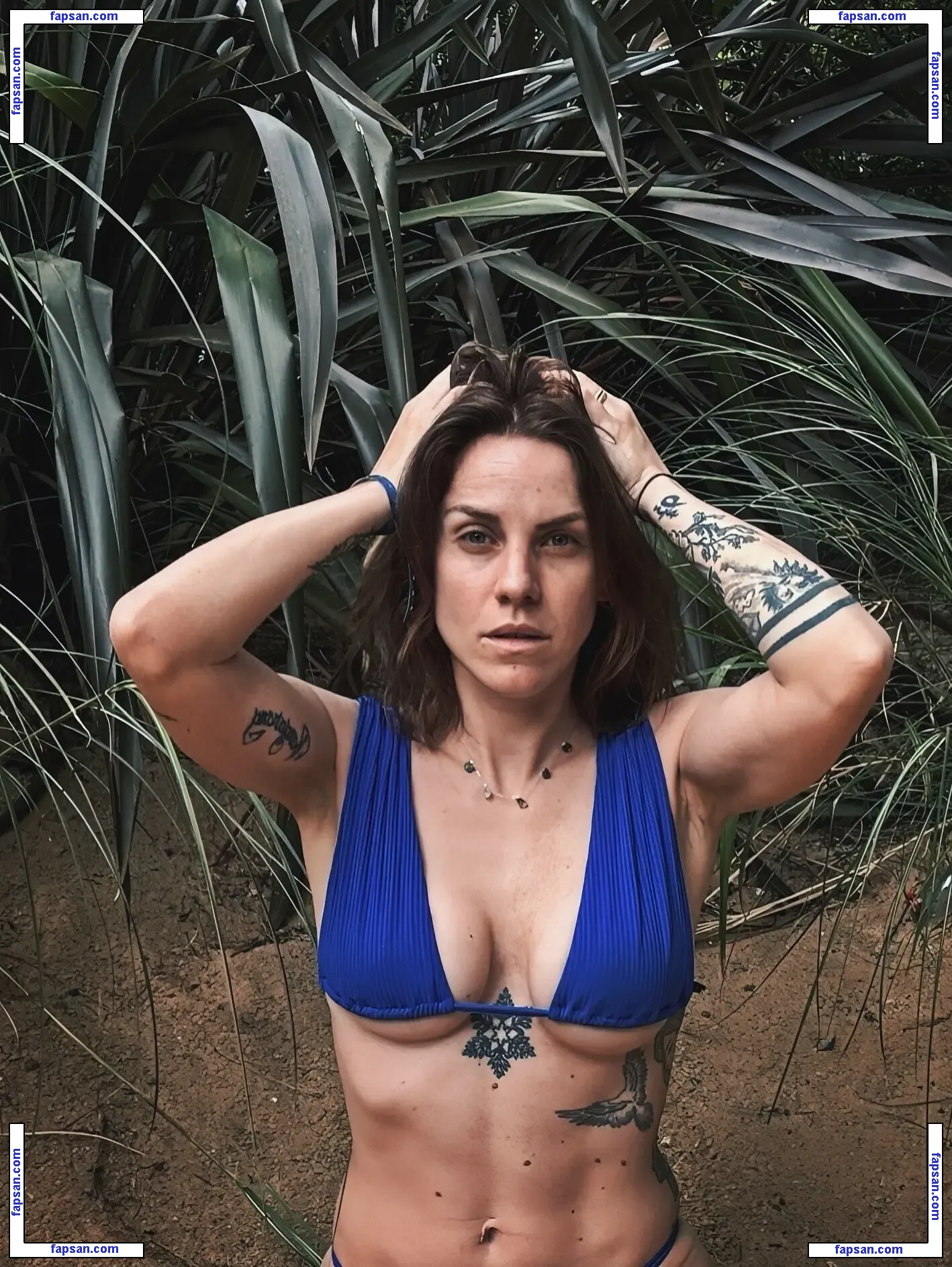 Emy LTR nude photo #0032 from OnlyFans