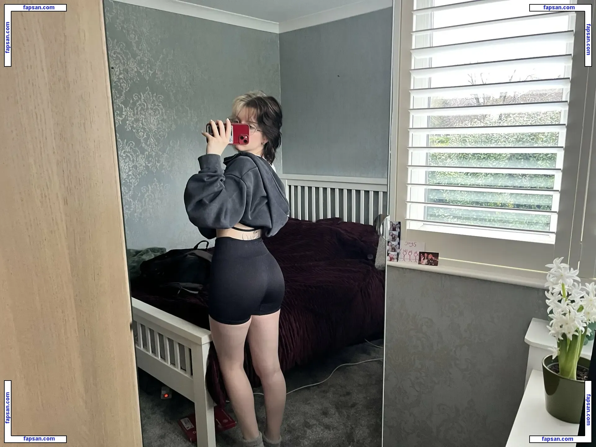 Emzeeni голая фото #0006 с Онлифанс