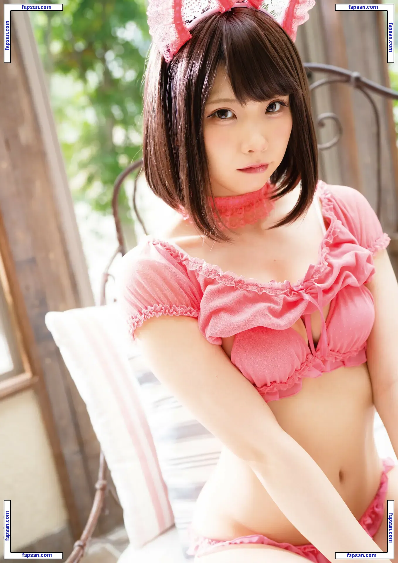 Enako nude photo #0369 from OnlyFans