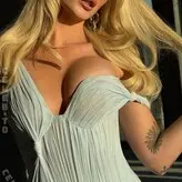 Era Istrefi голая #0011