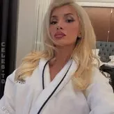 Era Istrefi голая #0019