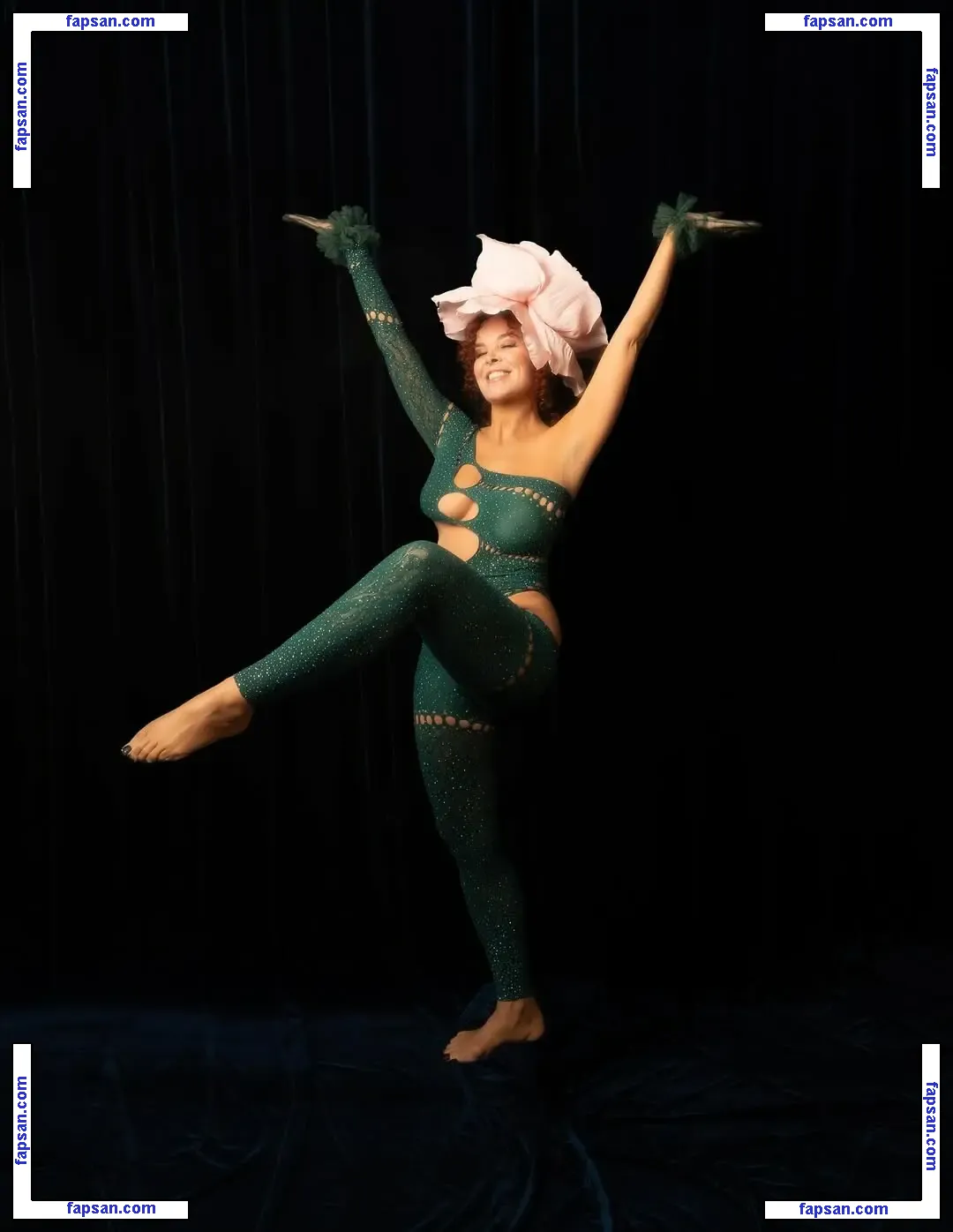 Erica Schroeder голая фото #0007 с Онлифанс