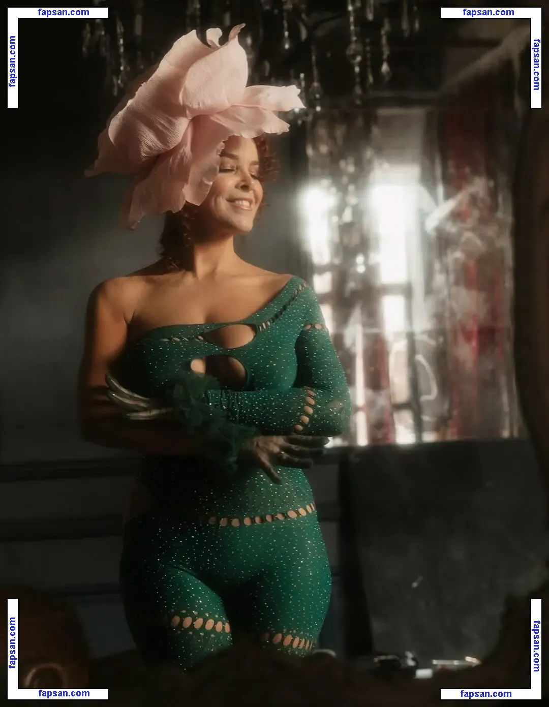 Erica Schroeder голая фото #0010 с Онлифанс