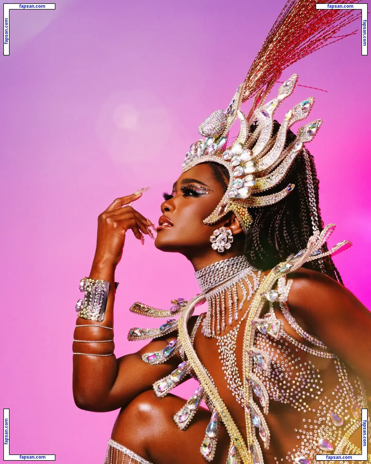 Erika Januza голая фото #0056 с Онлифанс