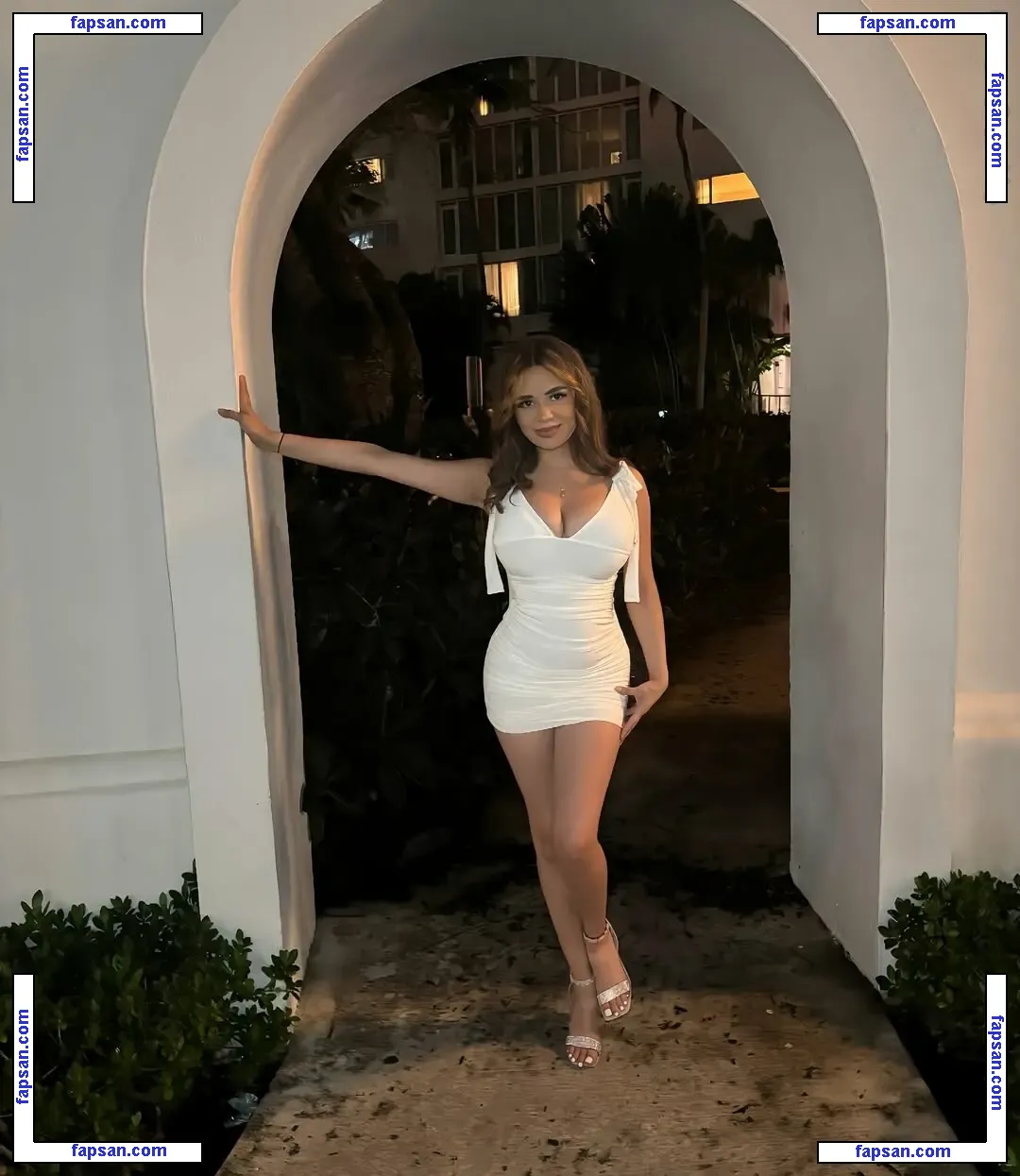 Erika M Diaz nude photo #0034 from OnlyFans