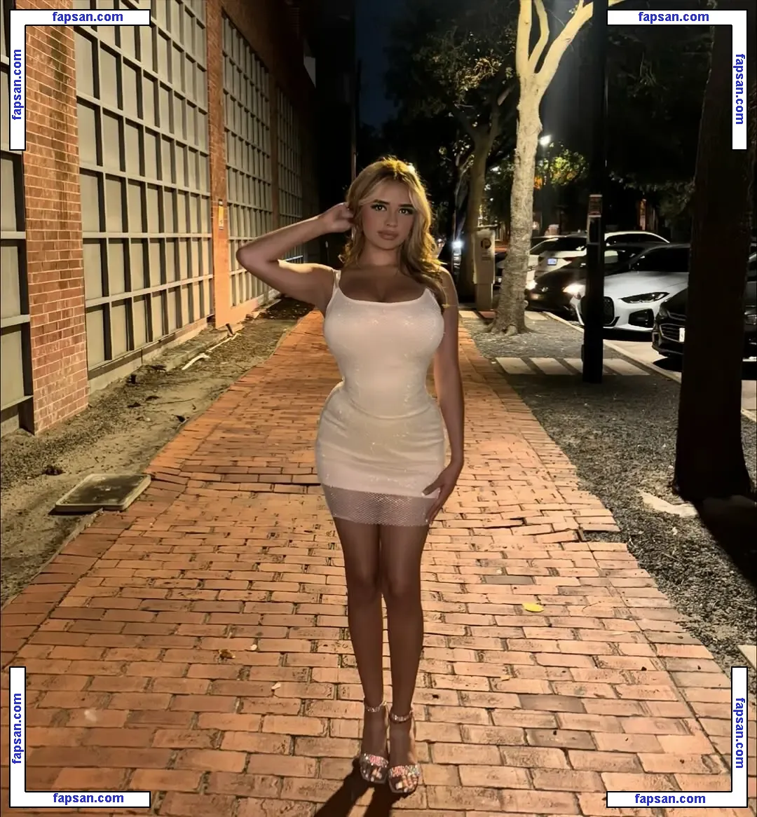 Erika M Diaz nude photo #0037 from OnlyFans