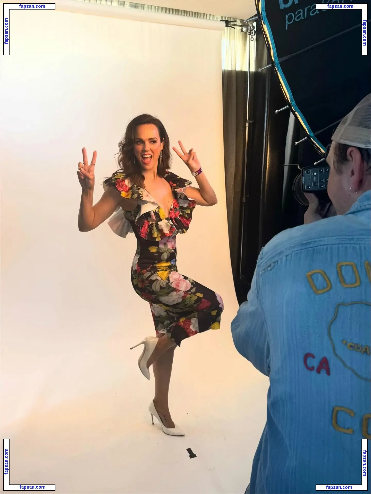 Erin Cahill nude photo #0014 from OnlyFans