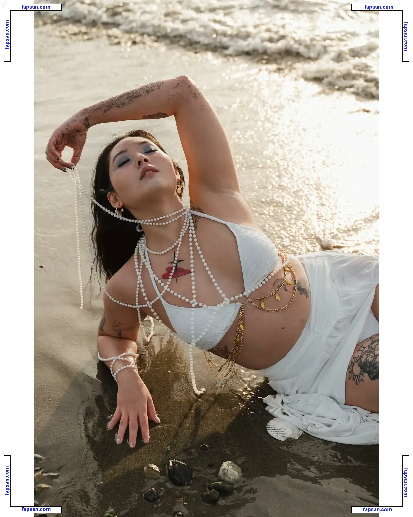 Erin Li nude photo #0007 from OnlyFans