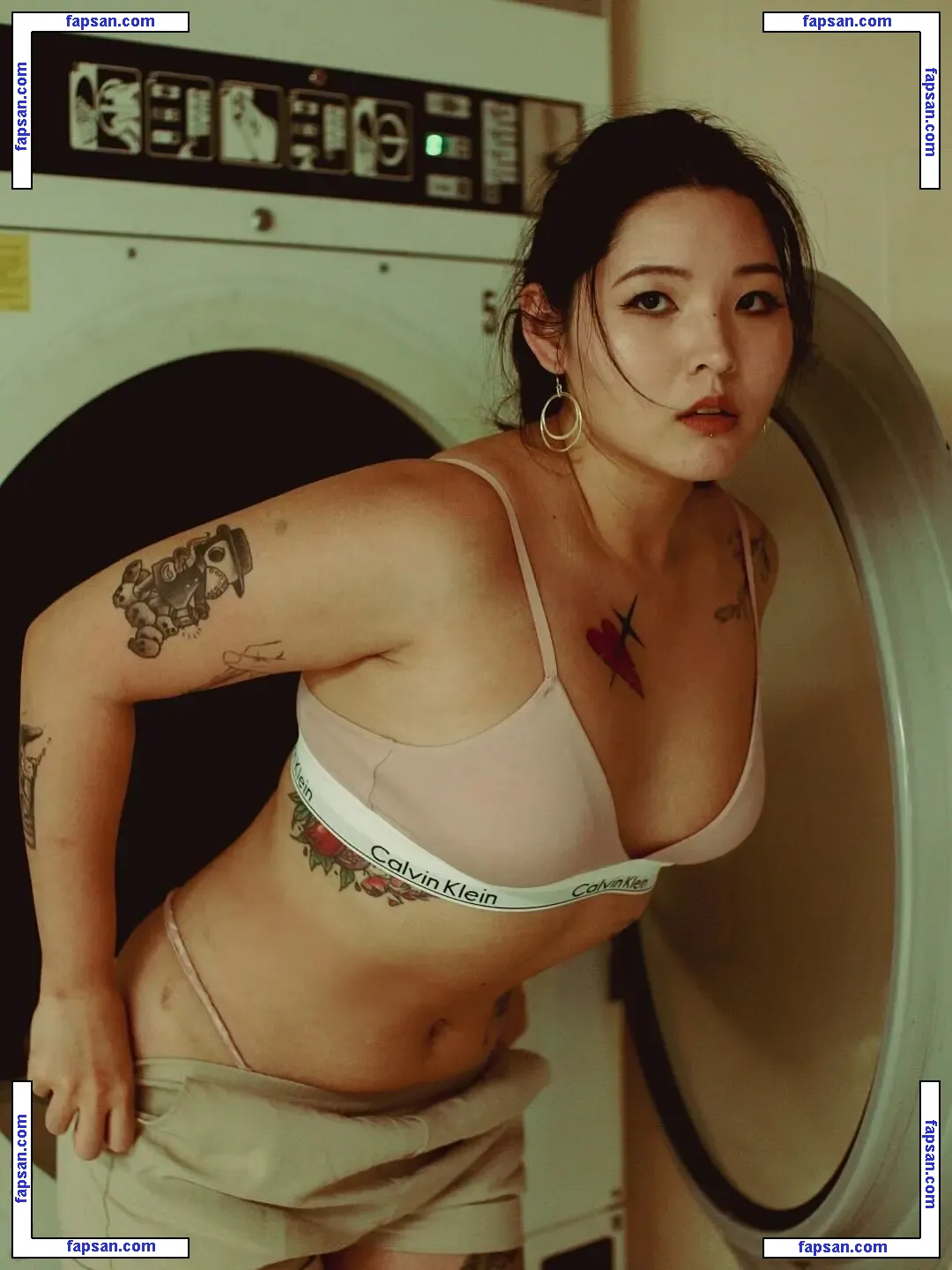 Erin Li nude photo #0011 from OnlyFans