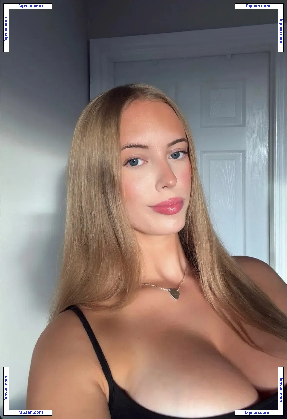 Erin S голая фото #0001 с Онлифанс