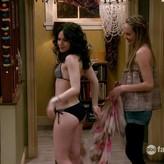 Erin Sanders nude #0014