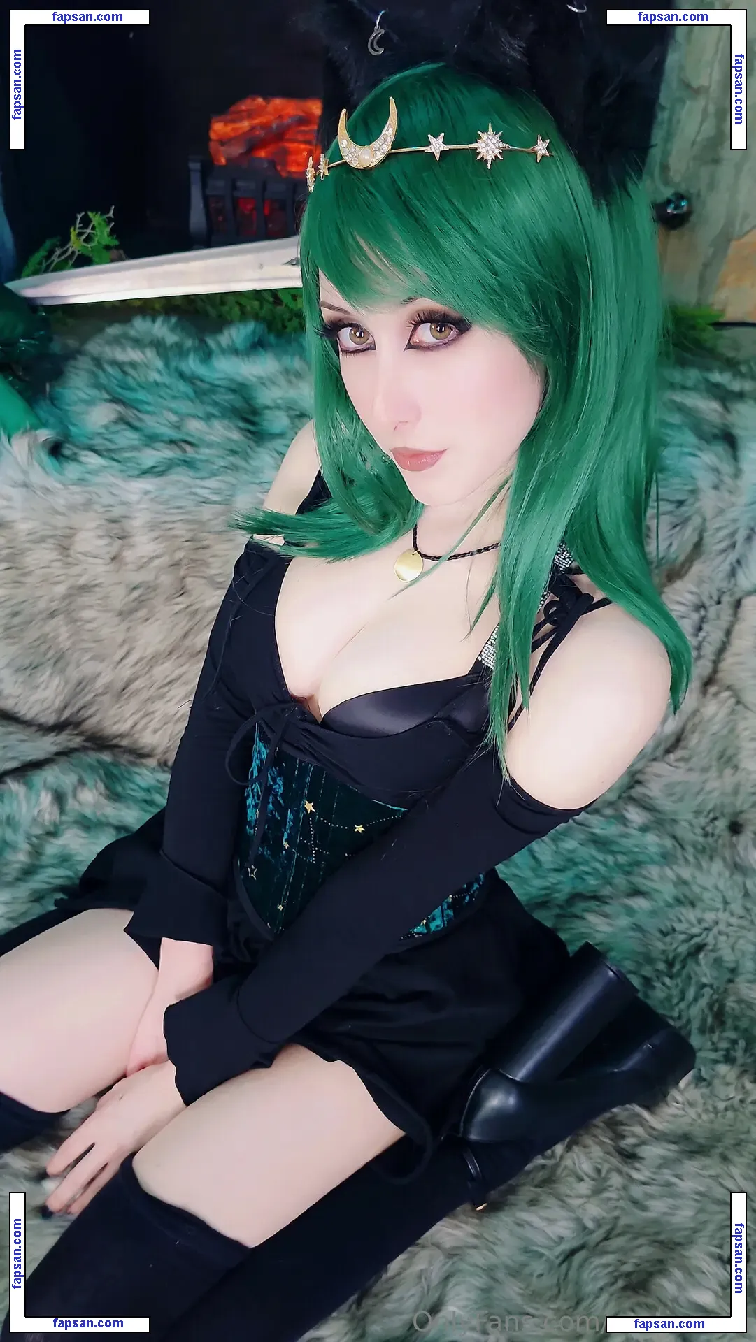 Eroticneko голая фото #0181 с Онлифанс