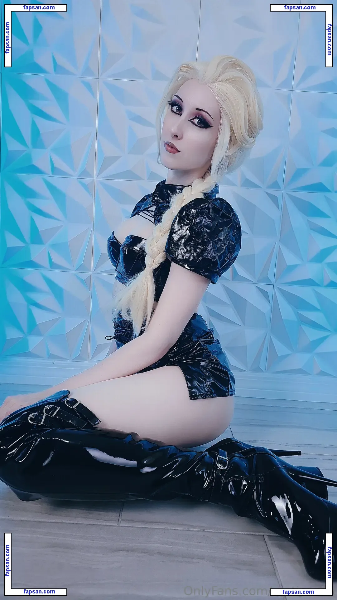 Eroticneko голая фото #0202 с Онлифанс