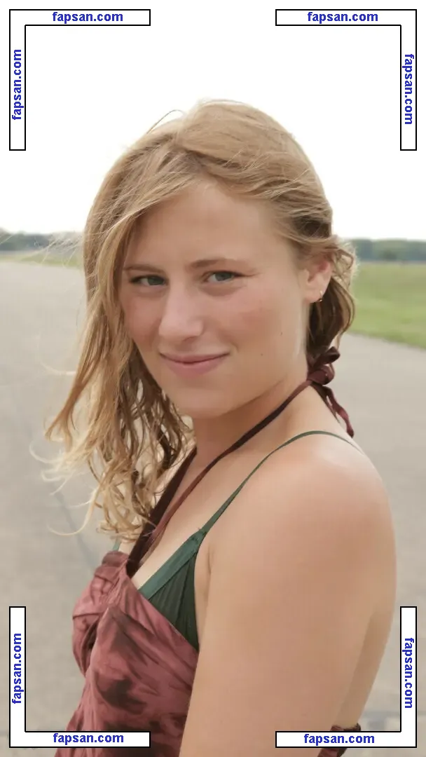 Ersties голая фото #0390 с Онлифанс