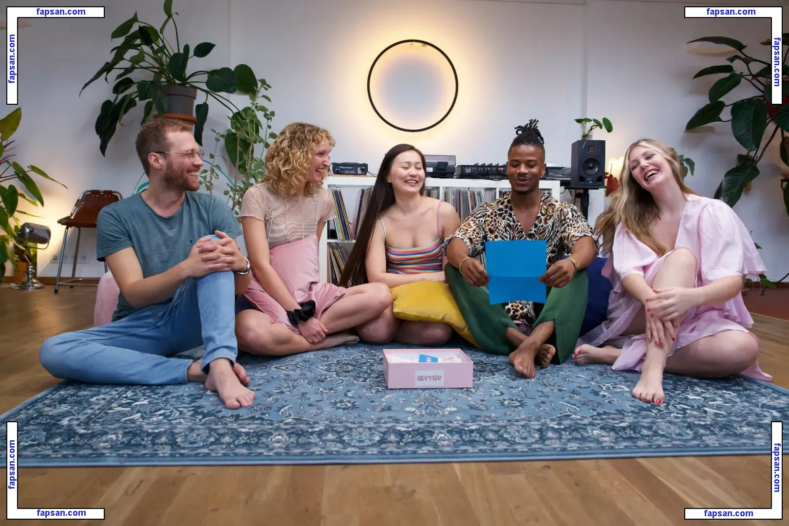 Ersties голая фото #0418 с Онлифанс