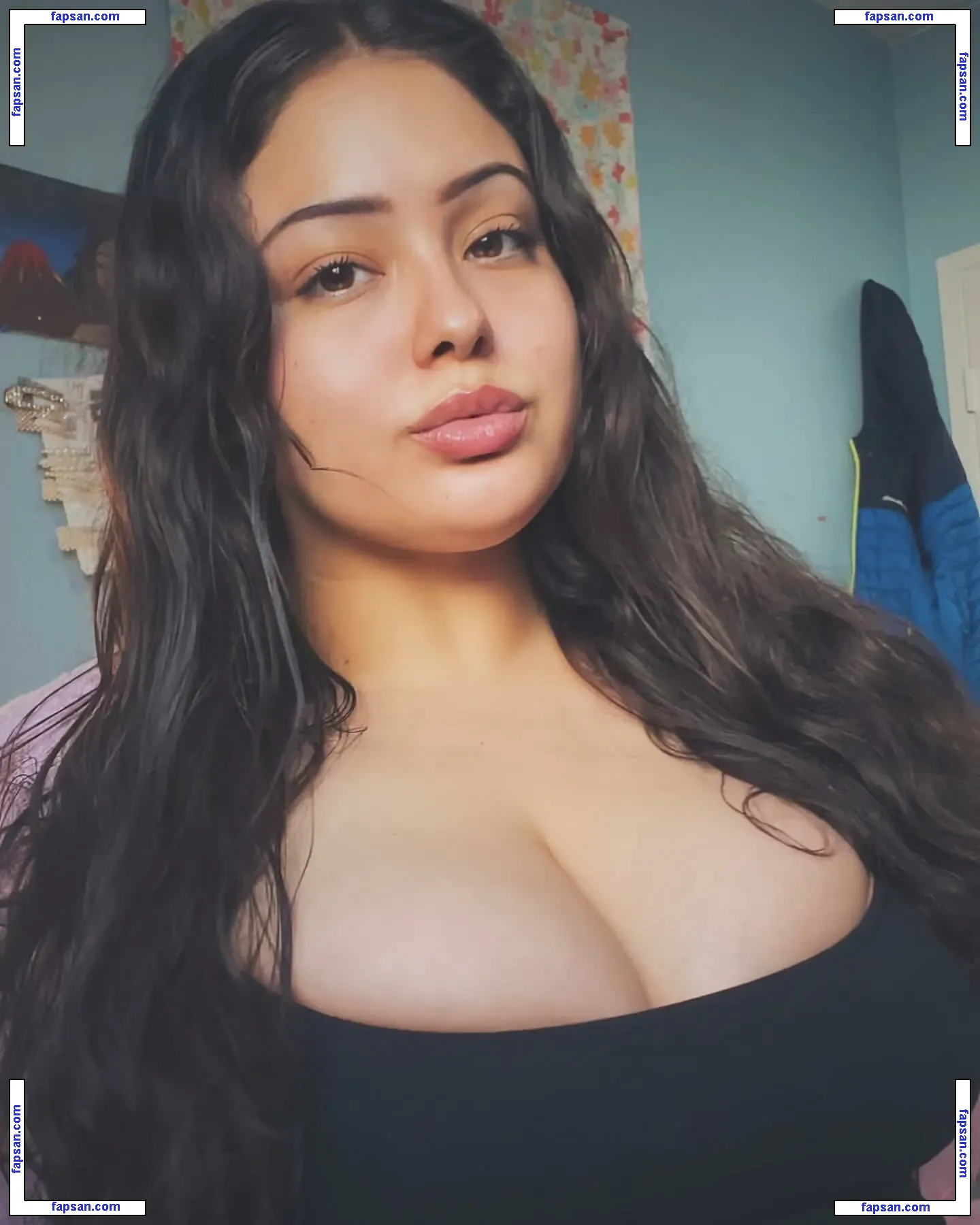 Esmeralda Quintero nude photo #0020 from OnlyFans