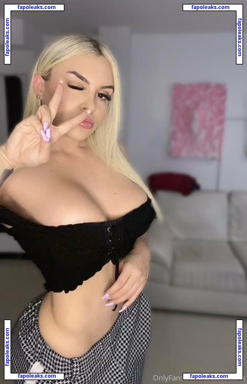 estaosorioxx / elleveoxoxo nude photo #0016 from OnlyFans