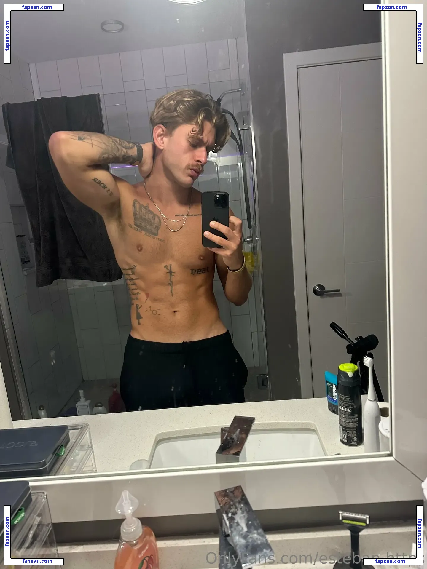 esteban.https nude photo #0001 from OnlyFans