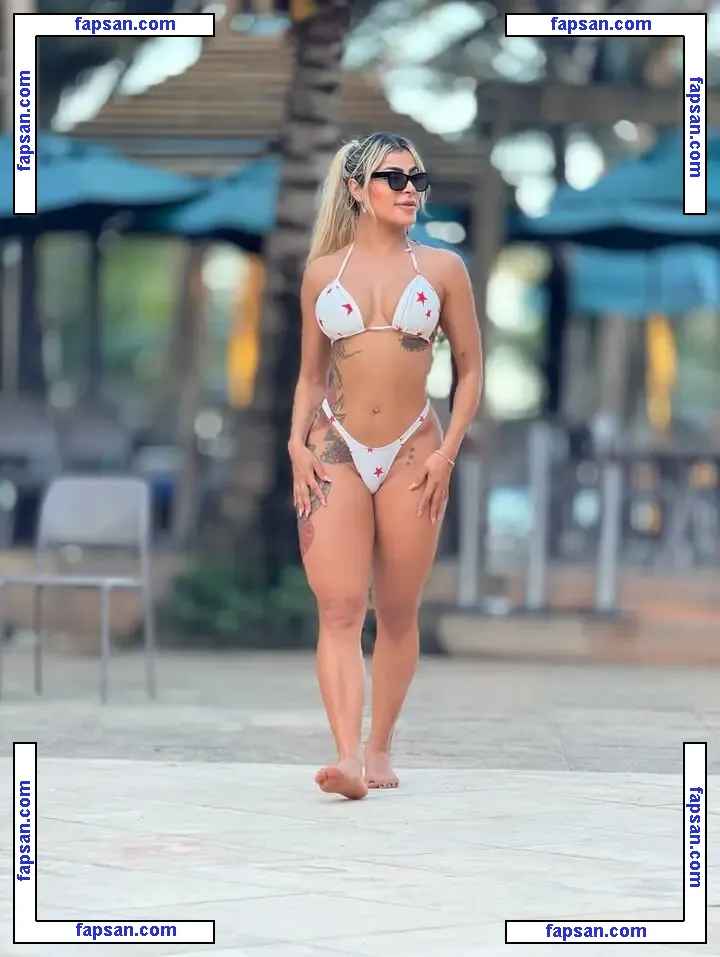 Estefani Feiticeira голая фото #0015 с Онлифанс