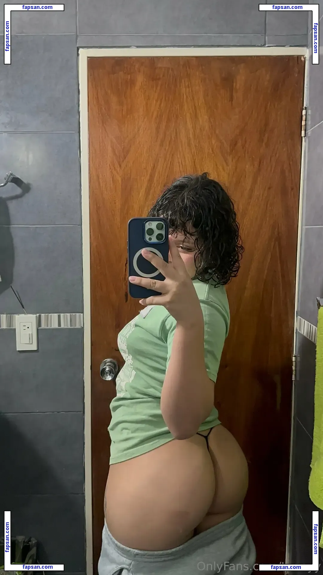 Estefany Marquez nude photo #0012 from OnlyFans