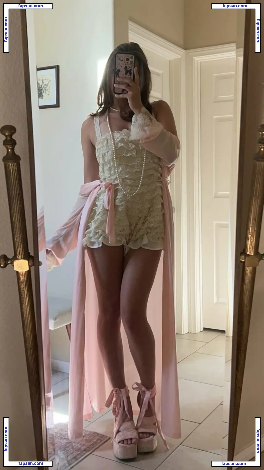 Ester Dobrik nude photo #0072 from OnlyFans