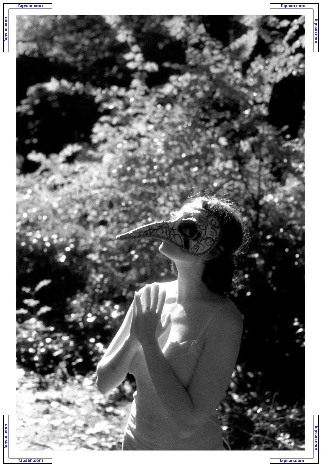 Ester Freider nude photo #0003 from OnlyFans
