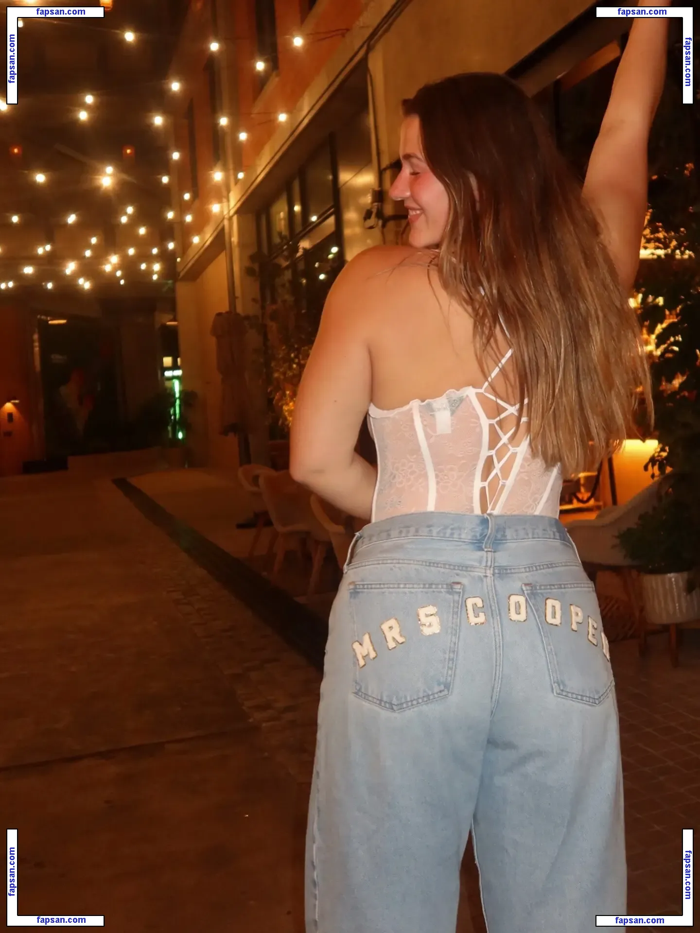 esther.burden nude photo #0006 from OnlyFans