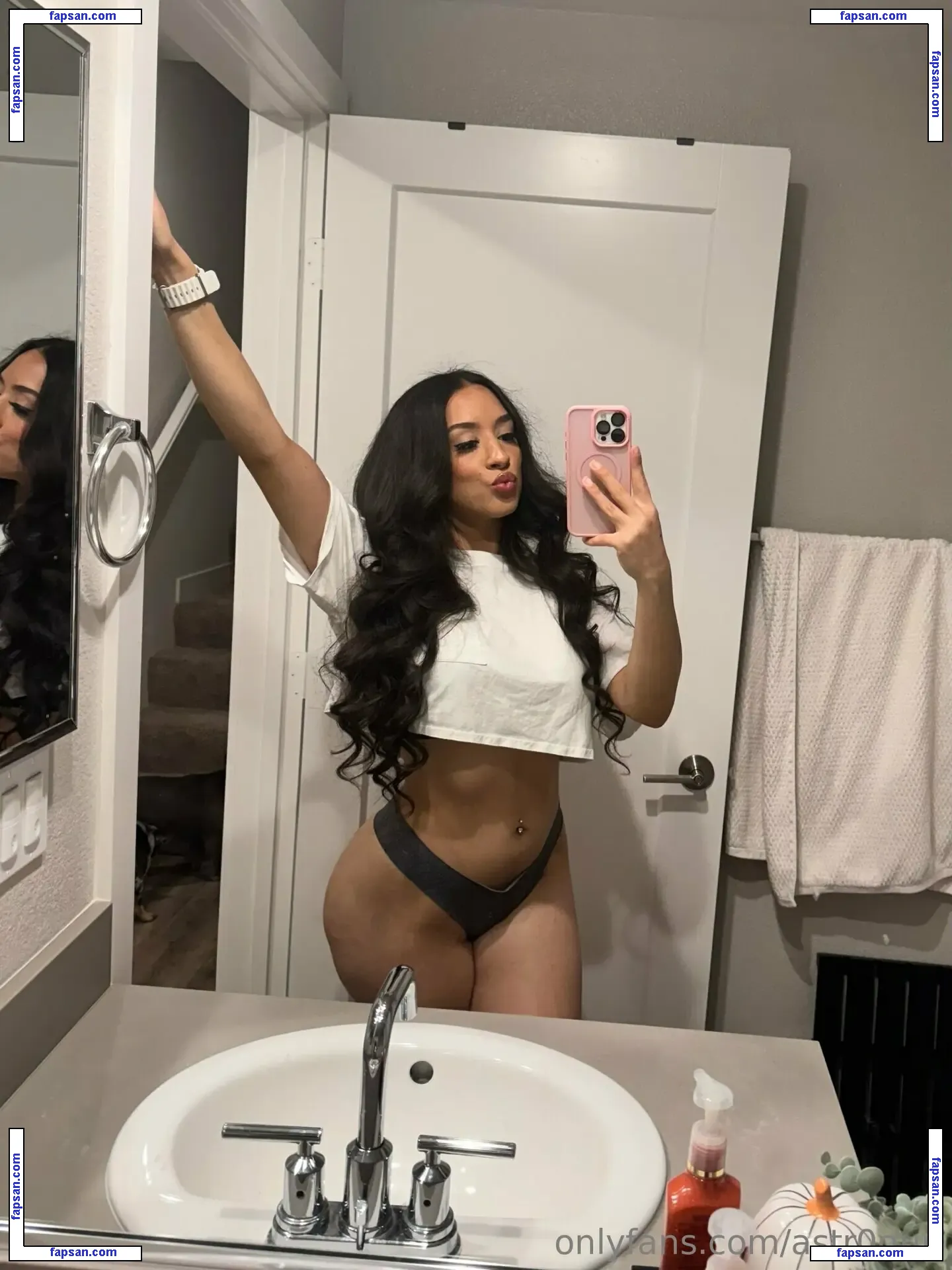 Eswefany nude photo #0025 from OnlyFans