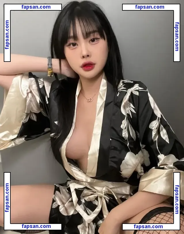 Eunhye Kim / eung_hye_0416 nude photo #0002 from OnlyFans