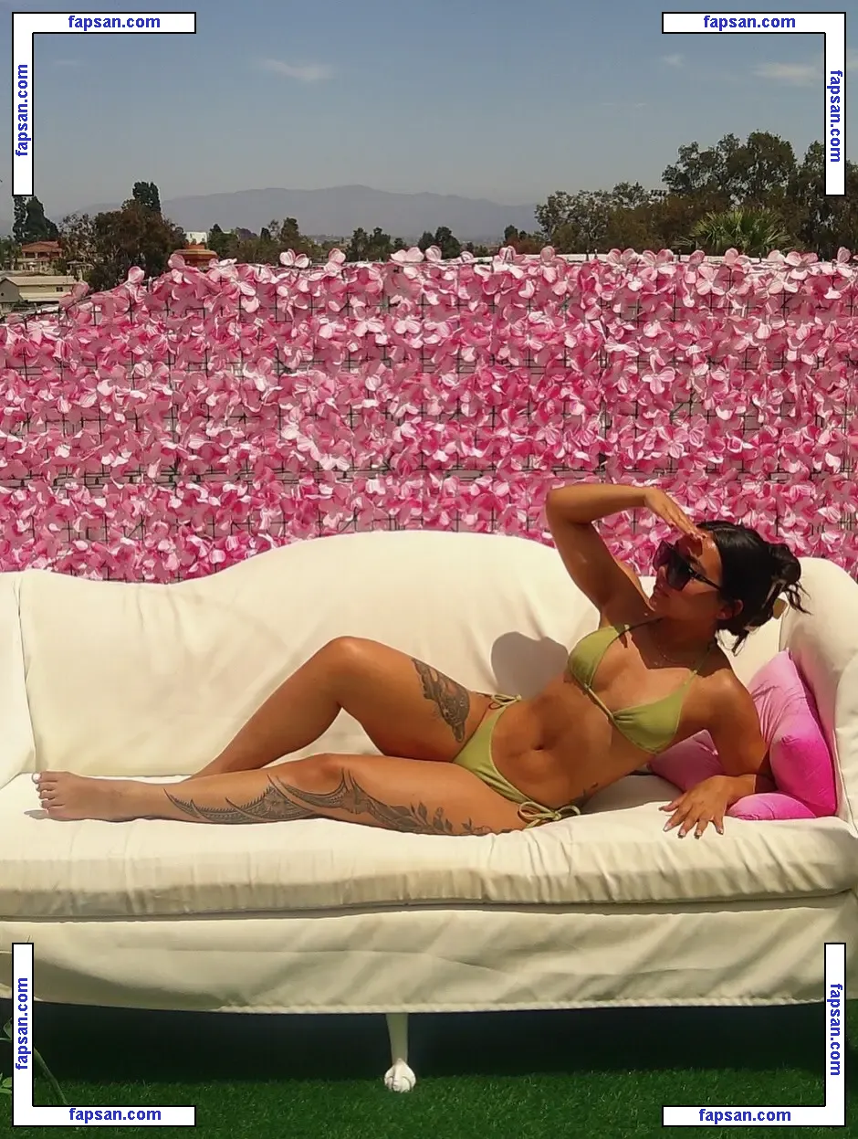 Eva Mitchell nude photo #0004 from OnlyFans