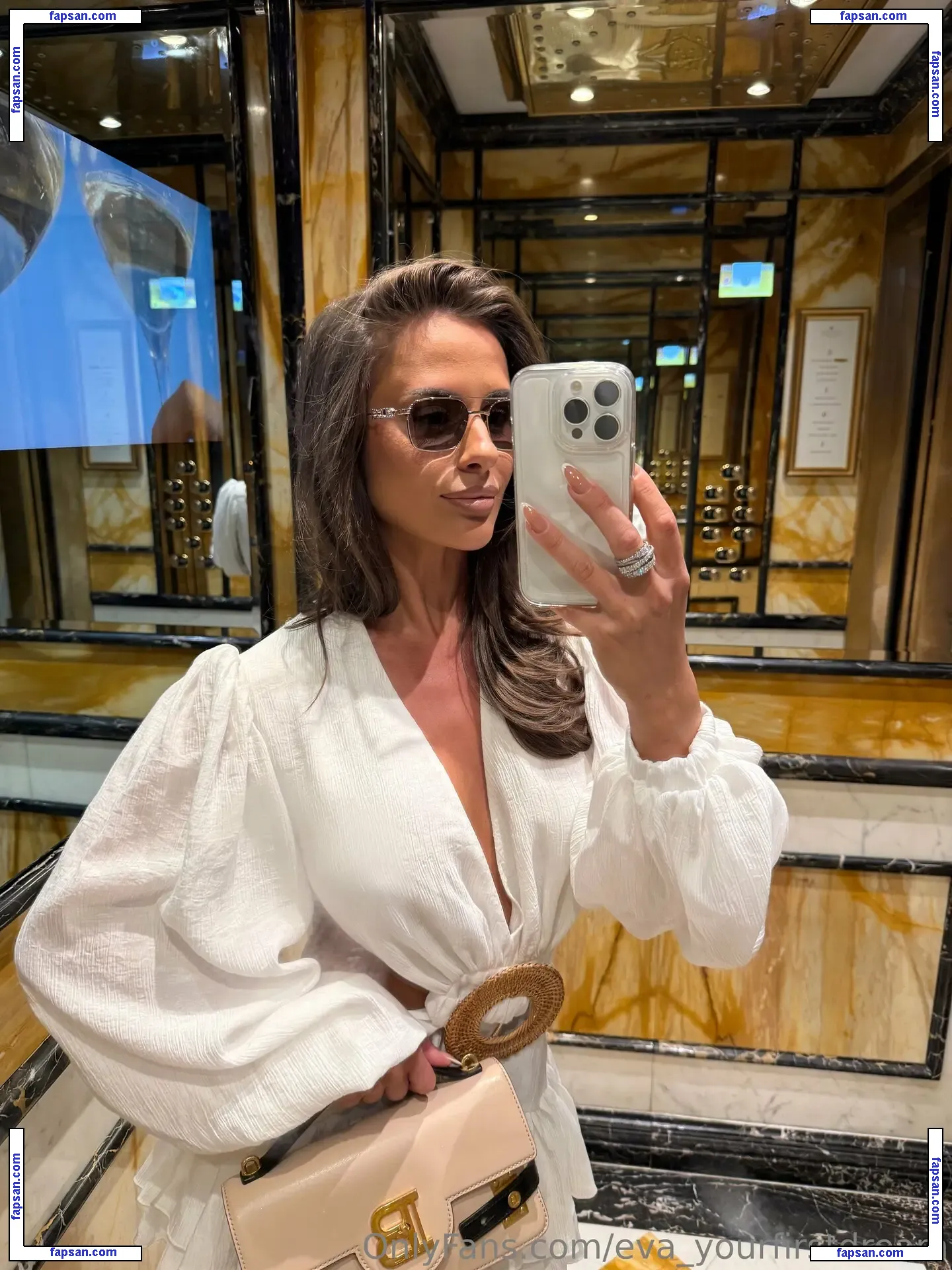 eva_yourfirstdream nude photo #0012 from OnlyFans